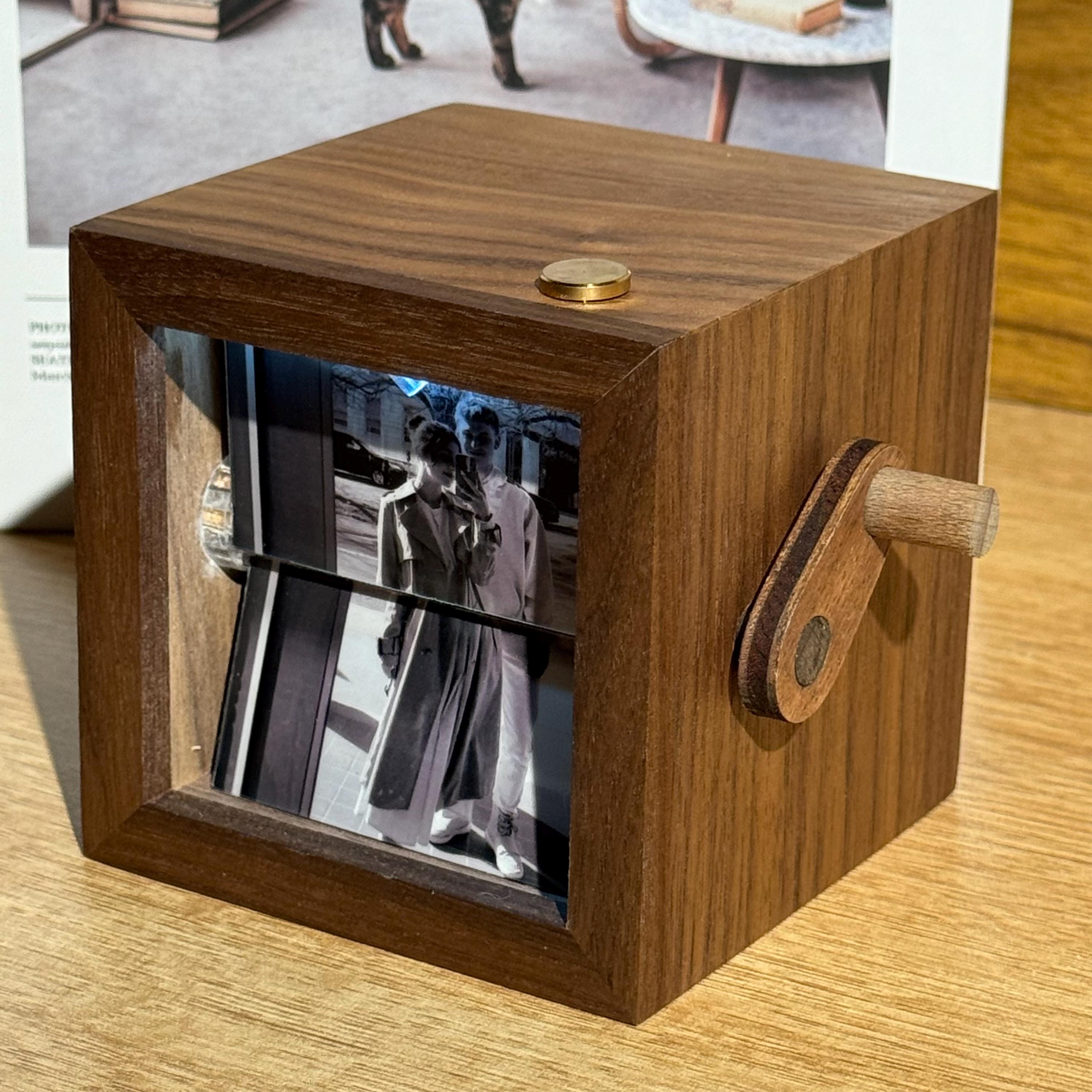 Custom Couple Flip Book Frame Animation Machine,Personalized Anniversary Wooden Flip Photo Frame,Couple Photo Gift,Anniversary gift