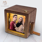 Custom Flip Book Frame Animation Machine – Mechanical Hand Motion Photo Album, Black Walnut Handicraft, Creative Gift for Home Decor